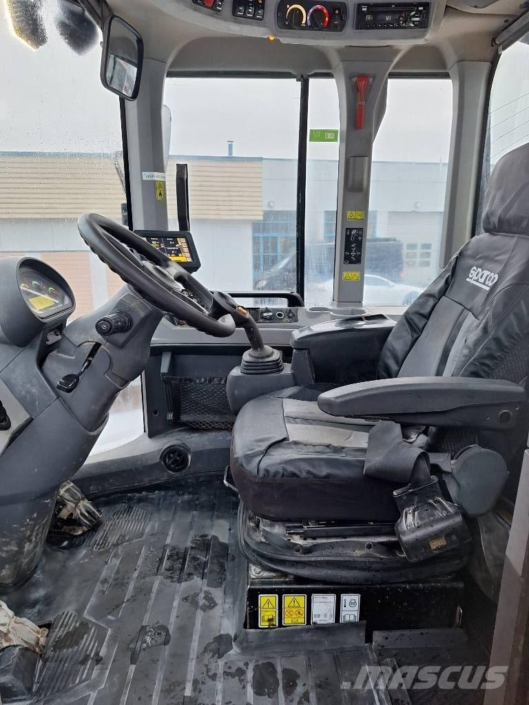 CAT 926 M Utovarivači na kotačima