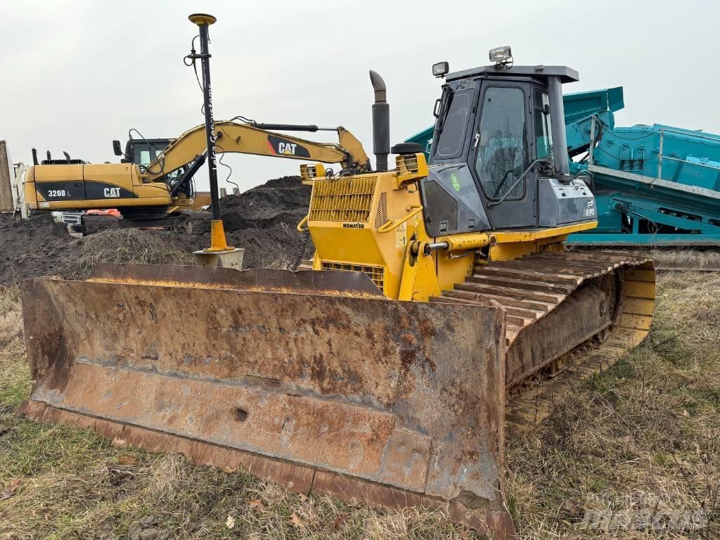 Komatsu D 61 PX-12 Buldožeri gusjeničari
