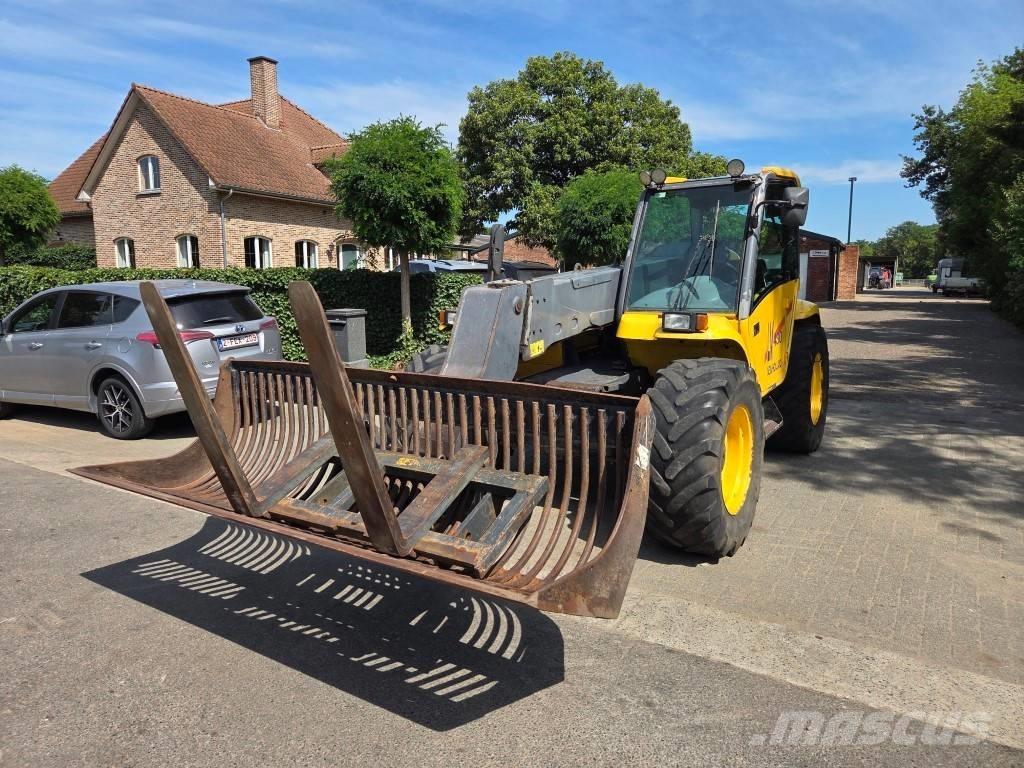 New Holland LM 430 Poljoprivredni teleskopski utovarivači