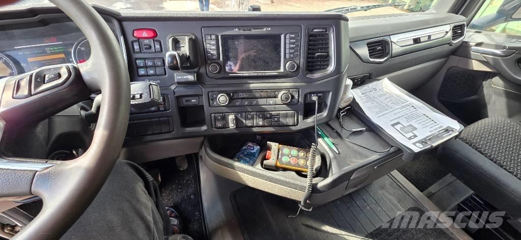 Scania R 500 Rol kiper kamioni s kukama za dizanje