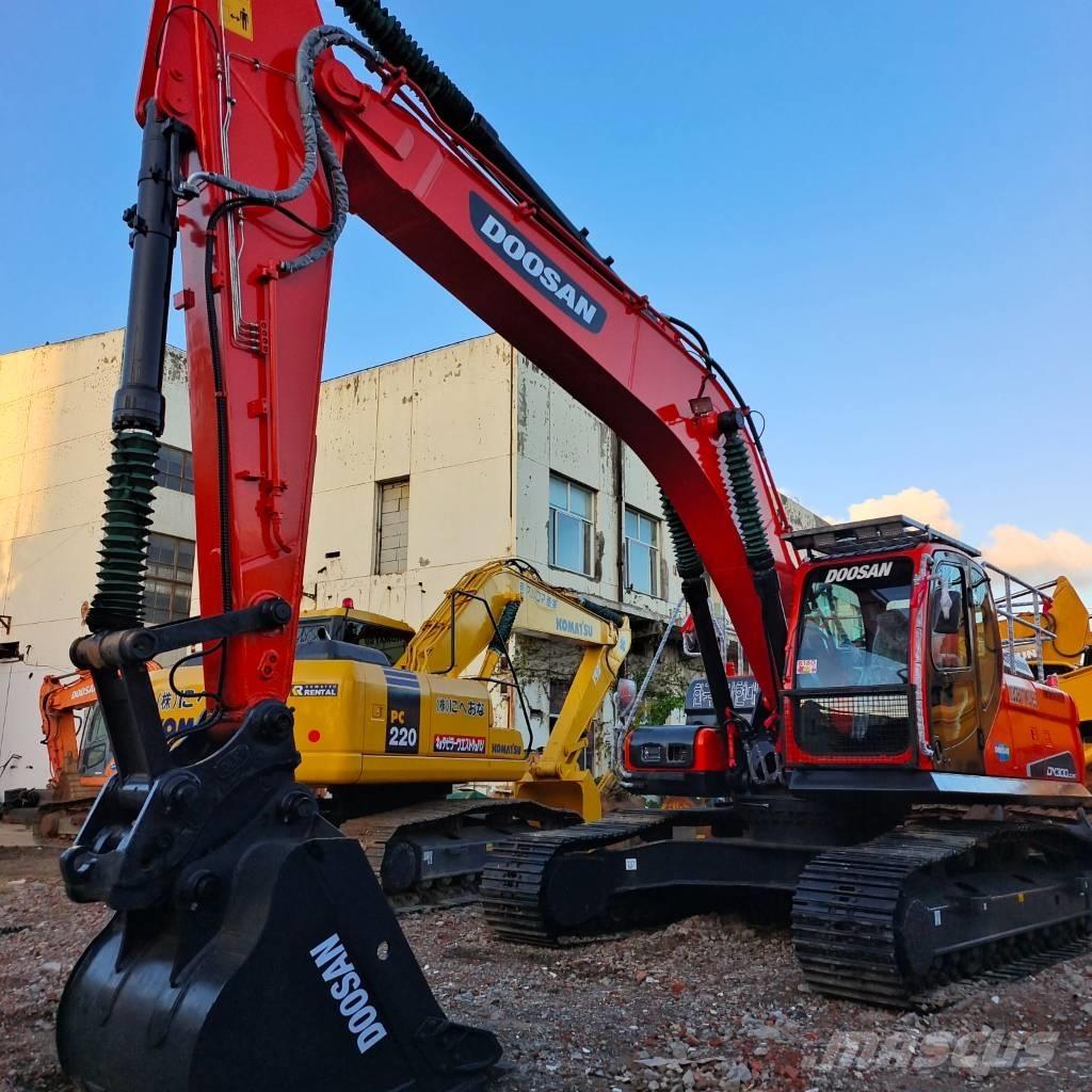 Doosan DX 300 LCA Bageri gusjeničari
