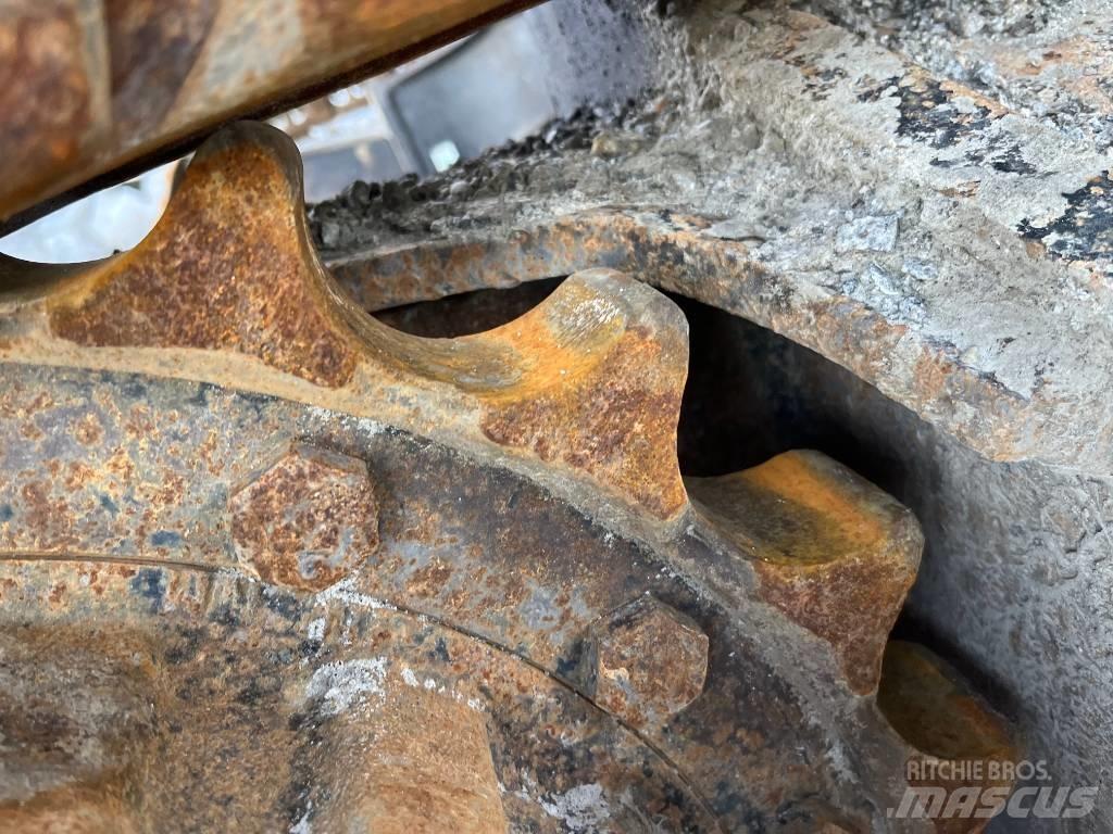 CAT 324 E Bageri gusjeničari