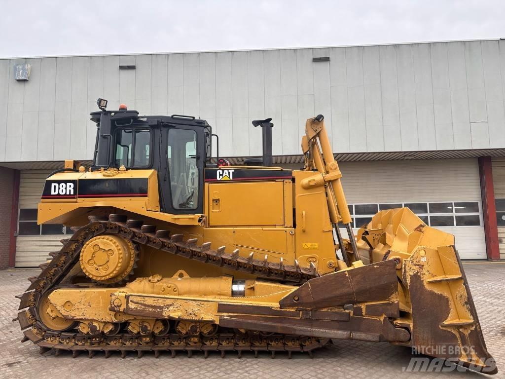 CAT D 8 R Buldožeri gusjeničari