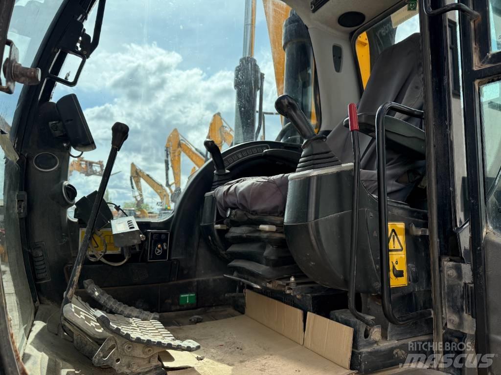 JCB JS 360 LC HRD Bageri gusjeničari