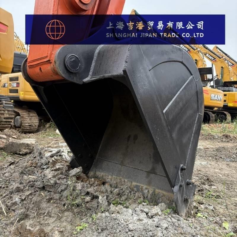 Hitachi ZX 210 Bageri gusjeničari