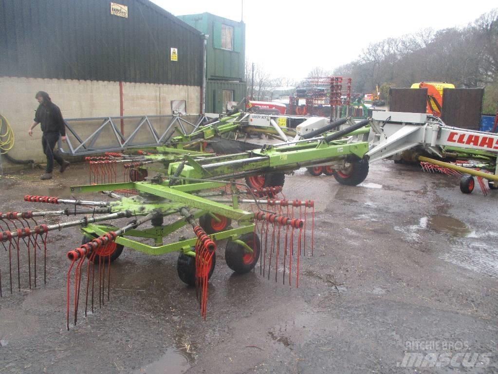 CLAAS Liner 3000 Okretači i sakupljači sijena