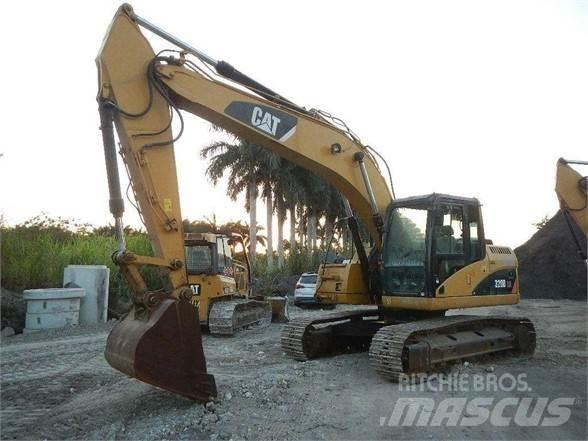 CAT 320D Bageri gusjeničari