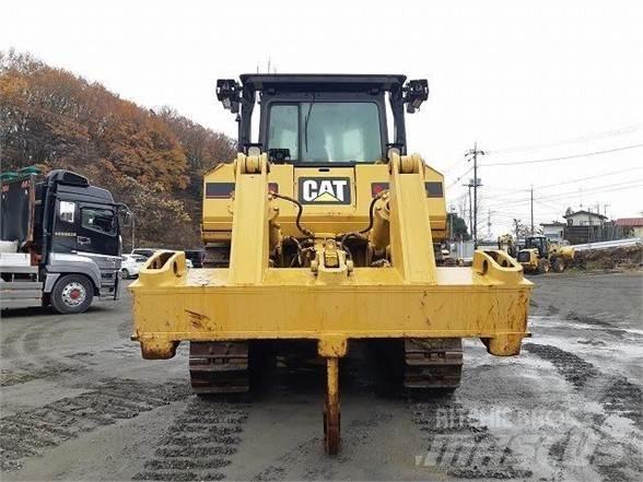 CAT D8T Buldožeri gusjeničari