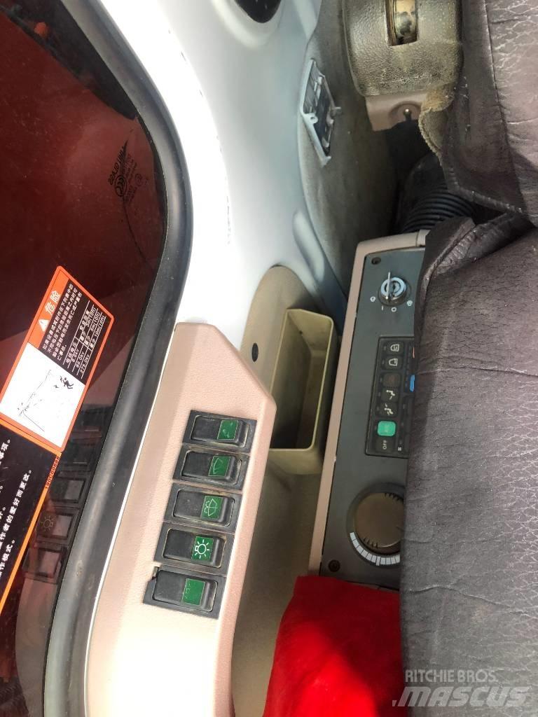 Doosan DH 220 LC-7 Bageri gusjeničari