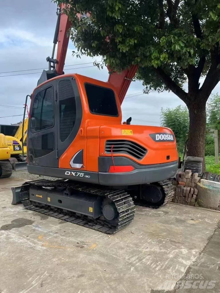 Doosan DX75-9C Bageri gusjeničari