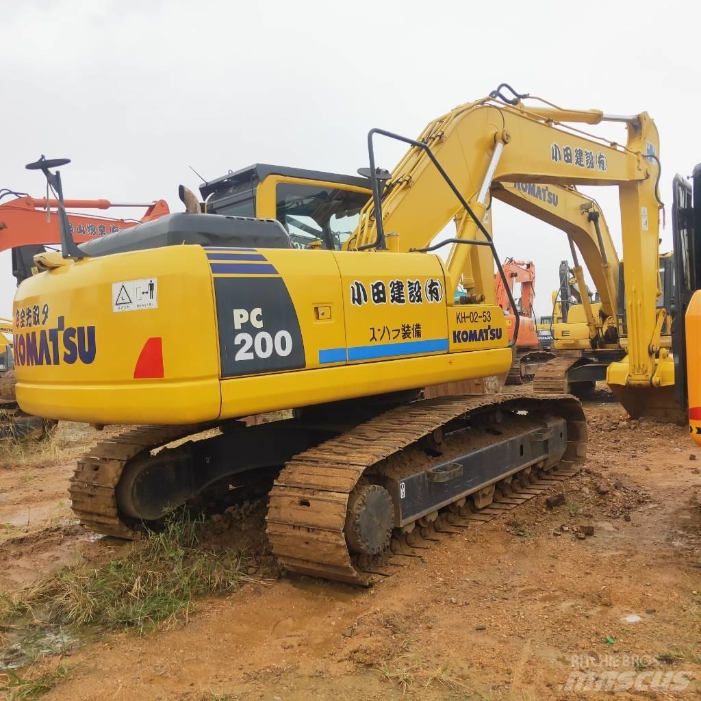 Komatsu PC200-8 Bageri gusjeničari