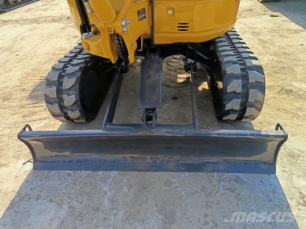 Komatsu PC 20 MR Mini bageri <7t