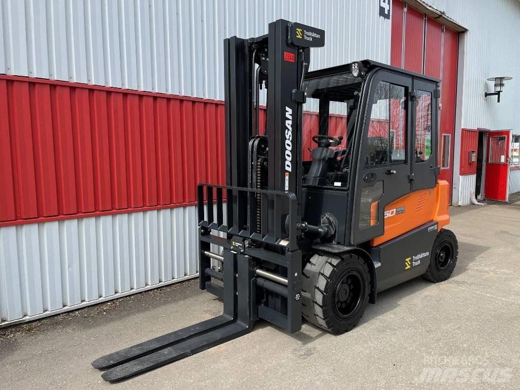 Doosan B 50 X-7 Električni viličari