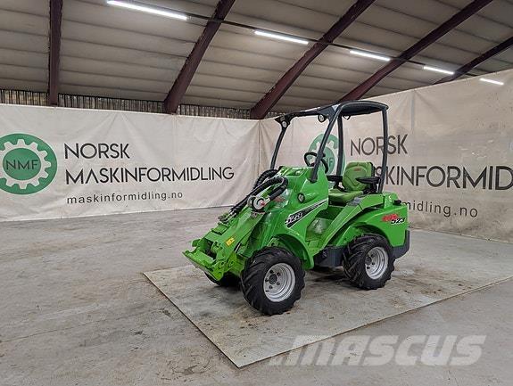 Avant 523 Stroji za nošenje alata