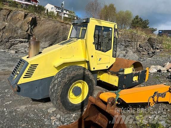 Bomag BW211 D-3 Asfaltni finišeri