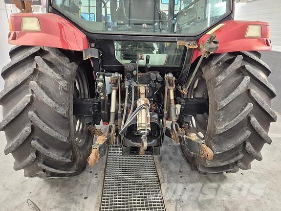 Case IH JX1100U Traktori