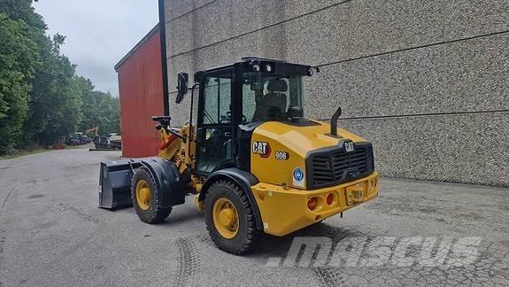 CAT 906 Utovarivači na kotačima