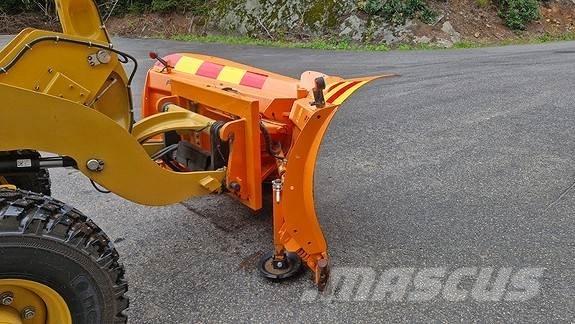 CAT 906 Utovarivači na kotačima