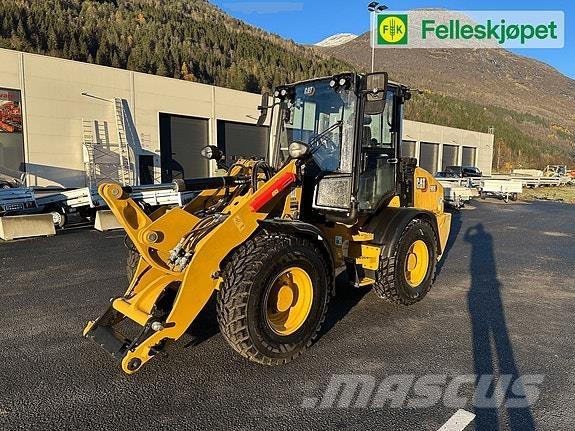 CAT 908 Skid steer mini utovarivači