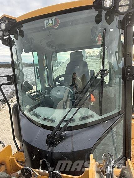 CAT 930M Utovarivači na kotačima