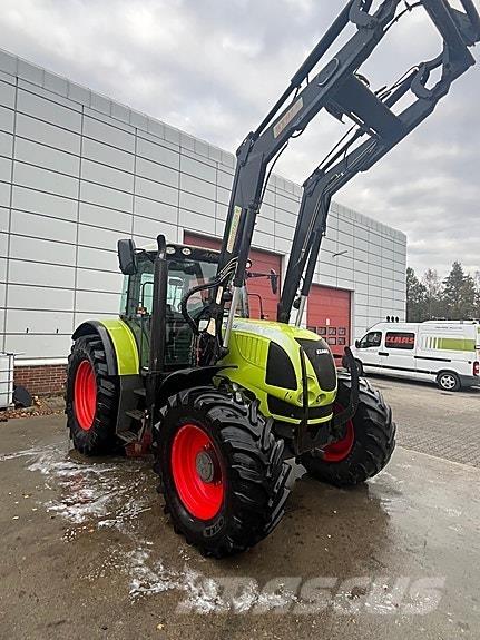 CLAAS Ares 697 Traktori