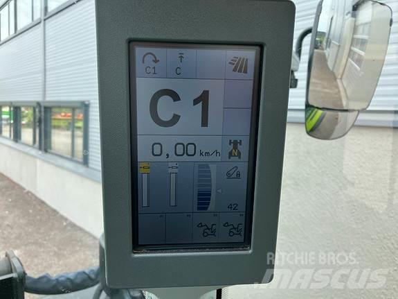 CLAAS Arion 470 Traktori