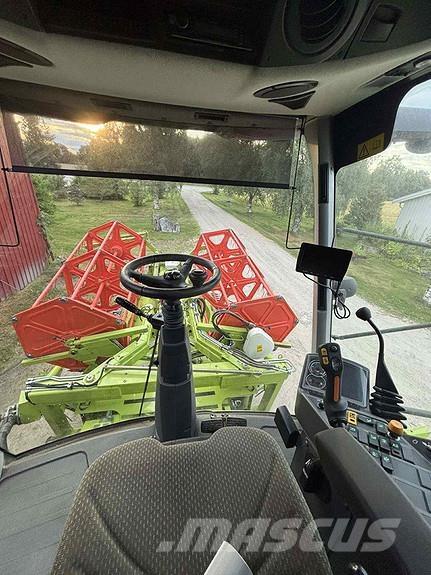 CLAAS Avero 240 Kombajni