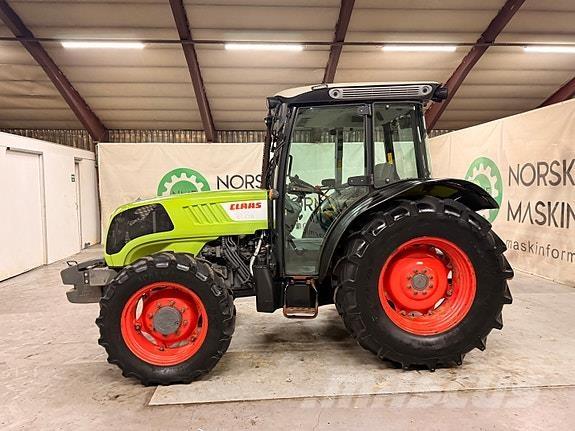 CLAAS Elios 220 Traktori