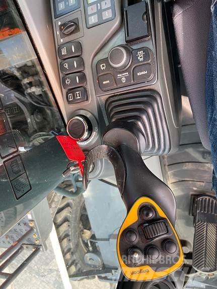 Doosan DX160W-5 Bageri gusjeničari