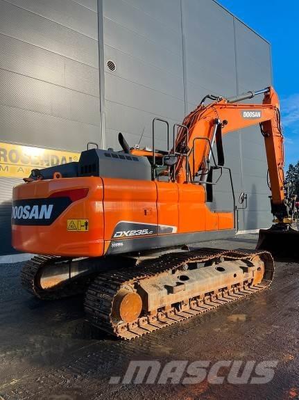 Doosan DX235LC-5 Bageri gusjeničari