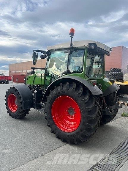 Fendt 211 Traktori