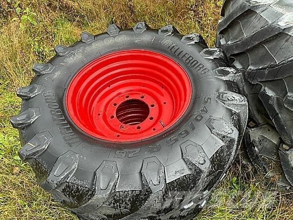 Fendt 415 Traktori