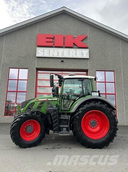 Fendt 724 VARIO Traktori