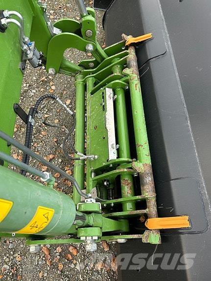 Fendt 724 VARIO Traktori