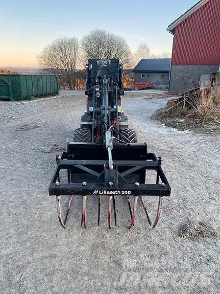 GiANT G1500 Teleskopski viličari
