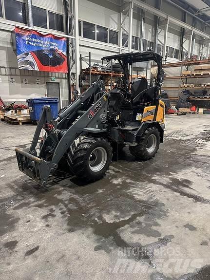 GiANT G2500HD+ Skid steer mini utovarivači