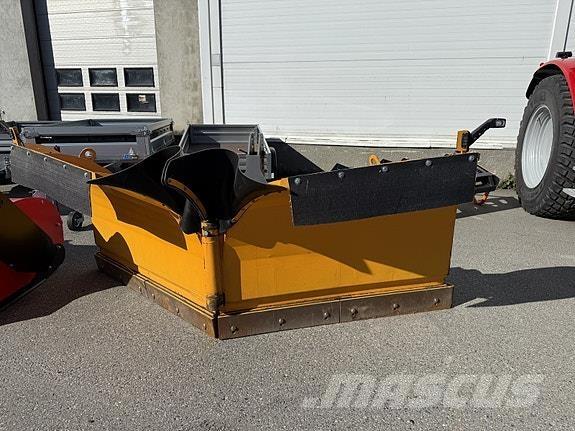 Gigant HSV-320 Ostali strojevi za ceste i snijeg