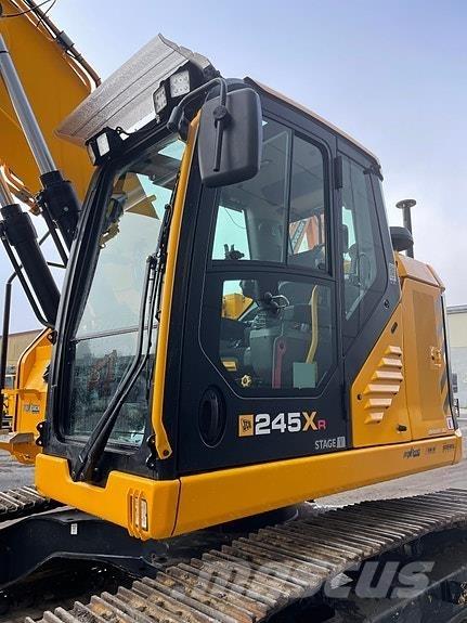 JCB 245XRL SV Bageri gusjeničari