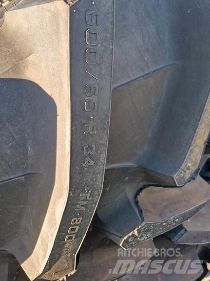 John Deere  Traktori