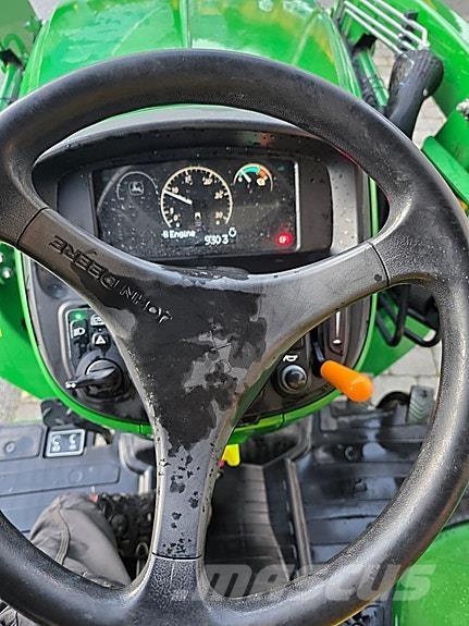 John Deere 3038E Traktori