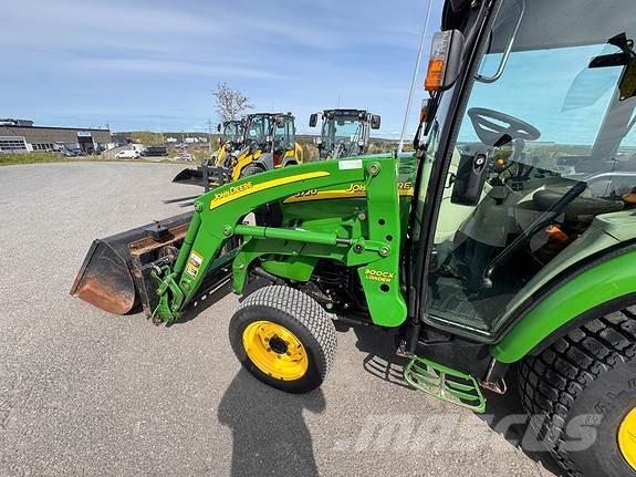 John Deere 3720 Traktori