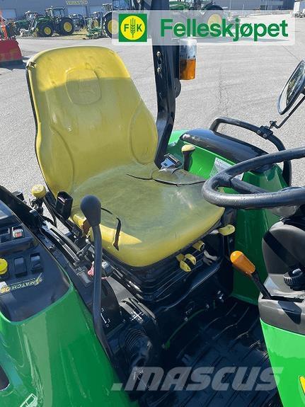 John Deere 4410 Traktori