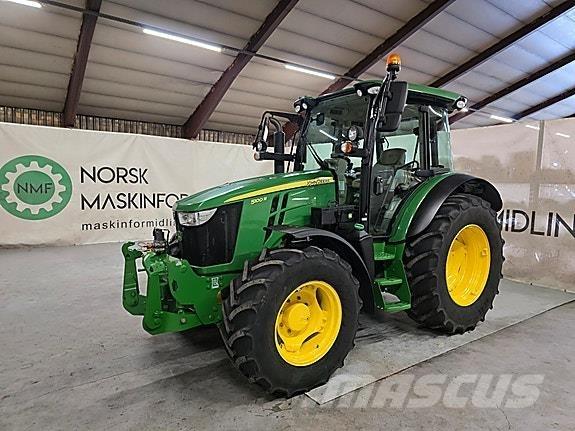 John Deere 5100R Traktori