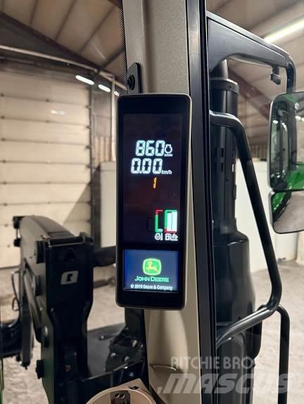 John Deere 6100M Traktori