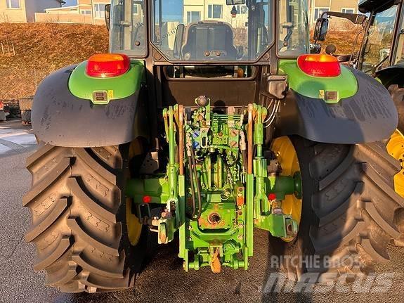 John Deere 6110MC Traktori