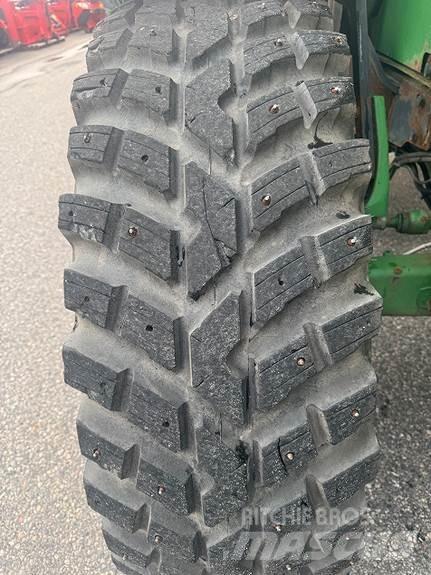 John Deere 6150R Traktori