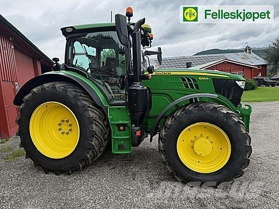 John Deere 6155R Traktori