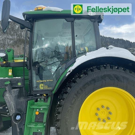 John Deere 6155R Traktori