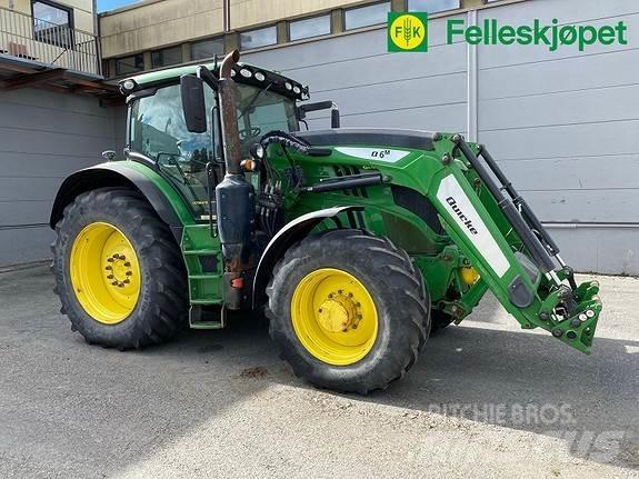 John Deere 6215R Traktori