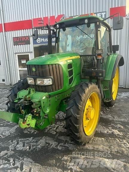 John Deere 6330 Traktori